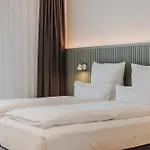 Noord Hotel 4*